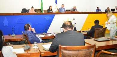 Leis de proteção às mulheres são aprovadas na Assembleia