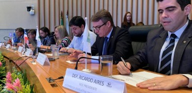Em Brasília, Ricardo Ayres é empossado como vice-presidente da Unale