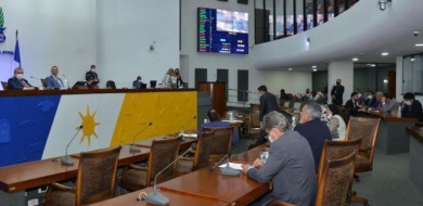 Deputados aprovam PEC e garantem verba anual para manutenção da Unitins