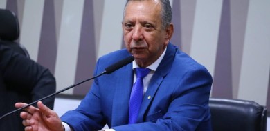 Antonio Andrade declara vota NÃO ao PL 2630 que trata da Fake News